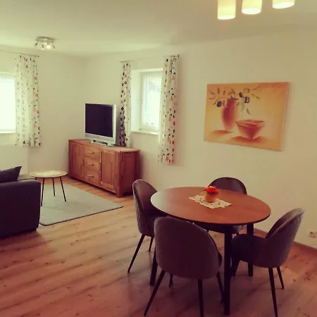 Buechelsteiner Hof 2*