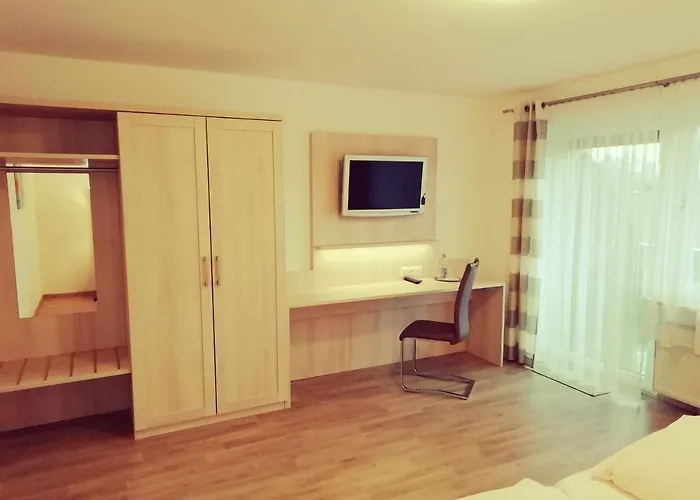 Buchelsteiner Hof فندق 2*