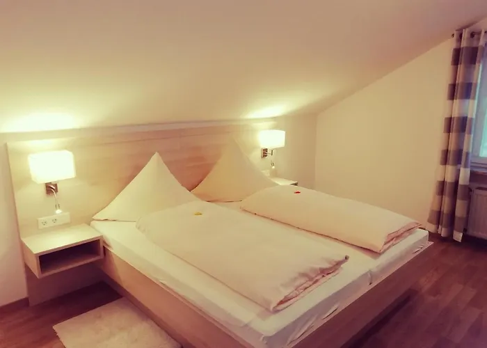 Buchelsteiner Hof فندق 2*