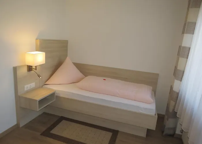 فندق Buchelsteiner Hof 2*